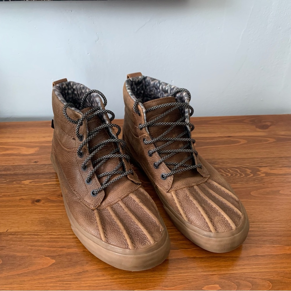 Sk8-Hi Del Pato MTE Brown Vans